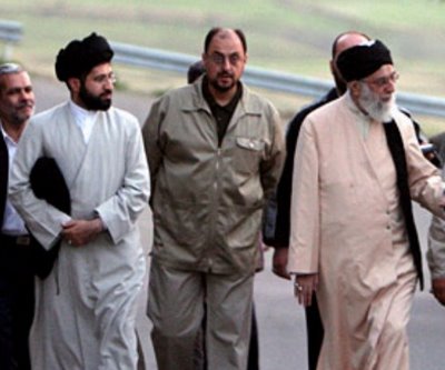 دست یابی احمدی نژاد به اسناد واریز یک میلیارد و ششصد میلیون یورو ارز نفتی به حساب مجتبی خامنه ای
